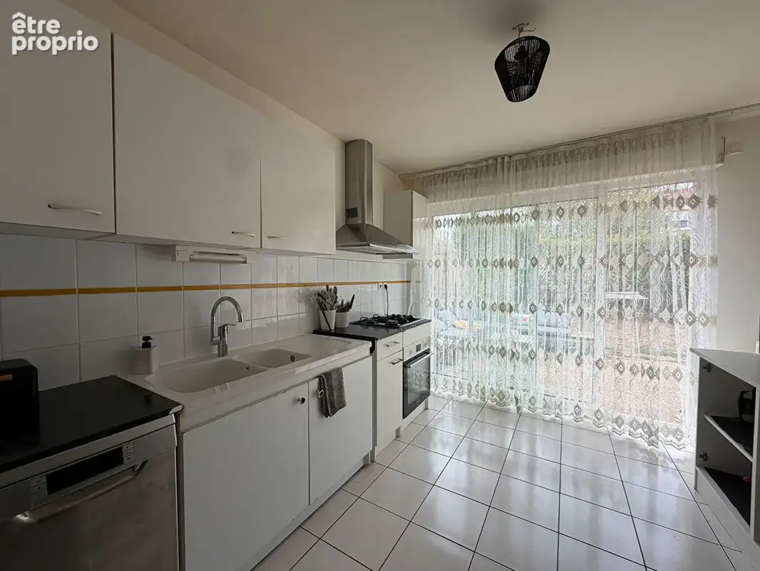Maison plain-pied 102m² - 4 chambres - jardin - garage - photo 5