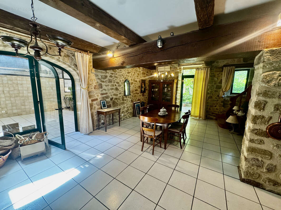 Mas provençal 356 m2 - photo 12