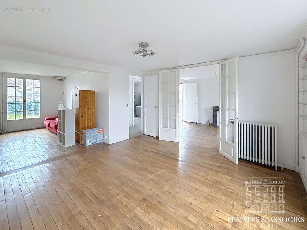 Maison à ANGERVILLIERS