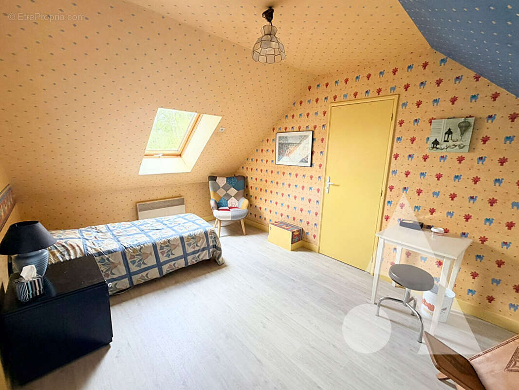 Maison d'architecte 170 m² - Secteur calme et recherché - Saint-Julien-les-Villas - photo 13