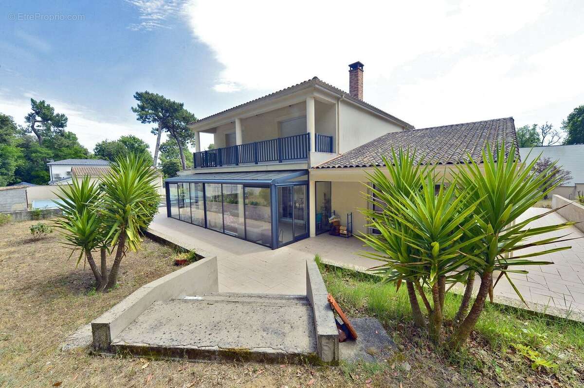 Maison à MESCHERS-SUR-GIRONDE