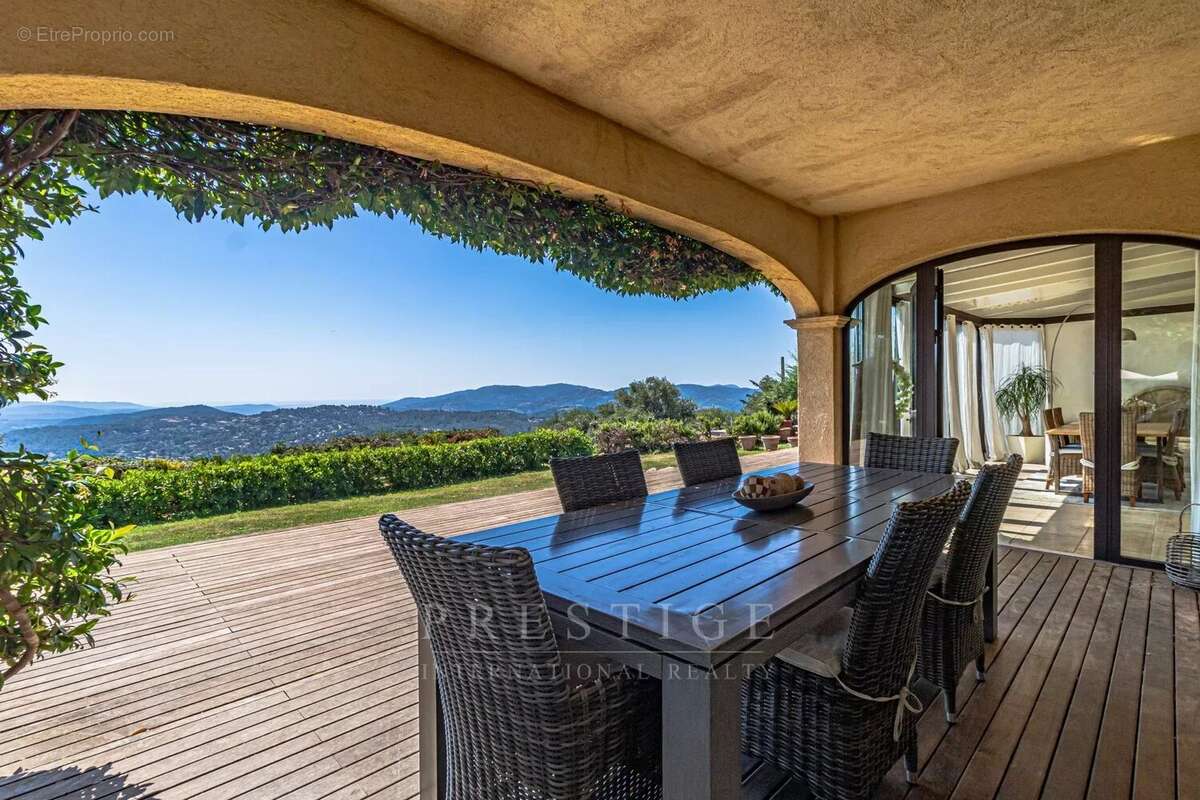 Le Tignet, Villa 4 chambres, plain pied, piscine, vue mer - photo 4