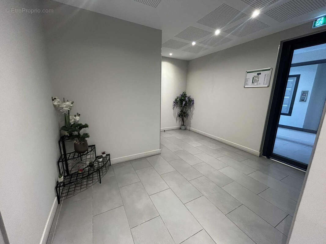 Autre à SAINT-RAPHAEL