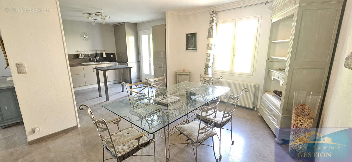 Maison à PONTACQ