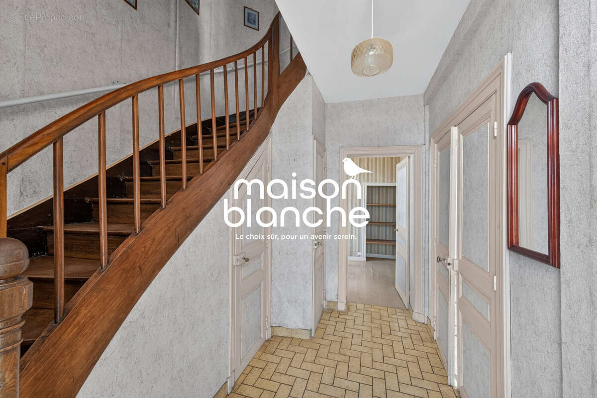 Maison 127 m² à Vancais  - photo 5