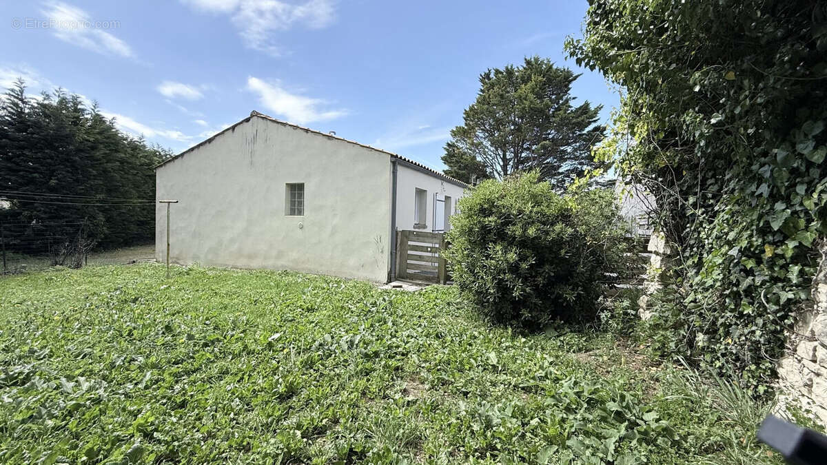 Maison à CLAVETTE