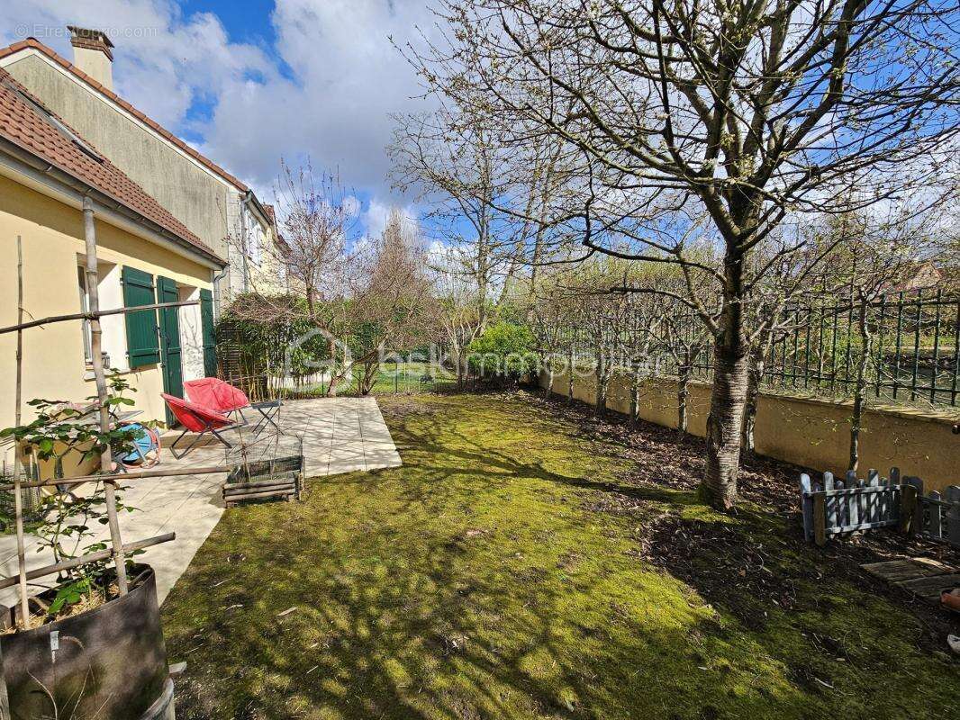 Maison à LES PAVILLONS-SOUS-BOIS