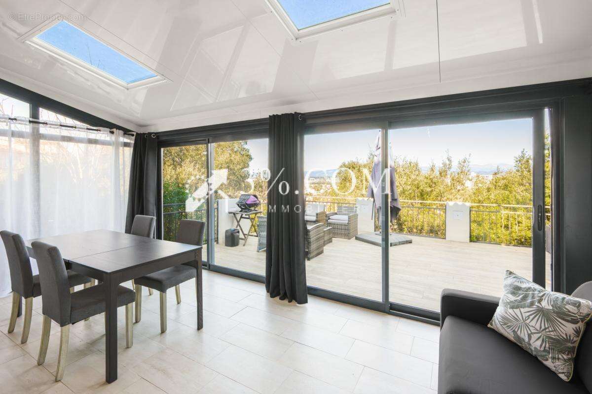 Appartement à SAINT-RAPHAEL