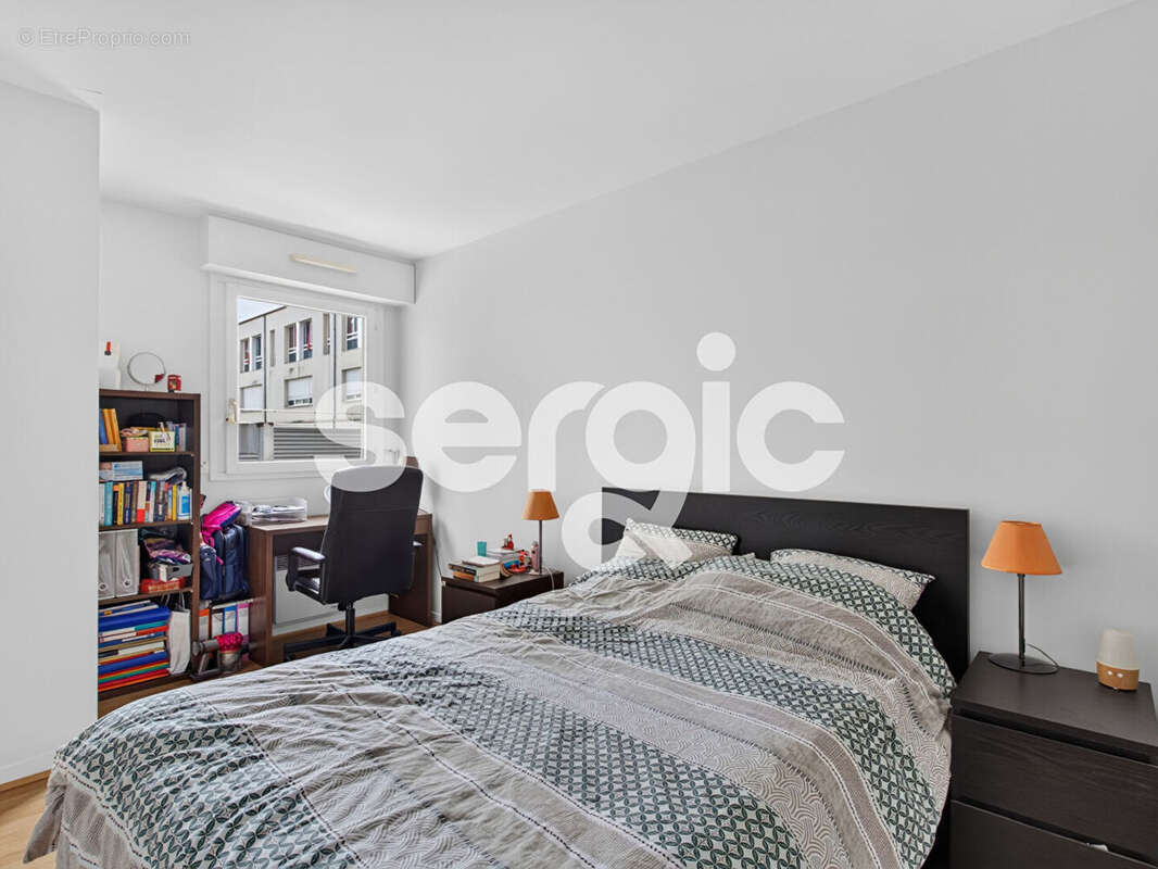 Appartement à ISSY-LES-MOULINEAUX