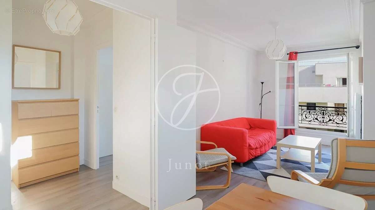 Appartement à PARIS-17E