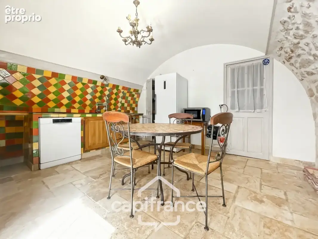ne demeure de caractère au cœur de la Provence: 242 m2 de superficie habitable , une TERRASSE PANORAMIQUE. Distribution sur 3 ni - photo 14