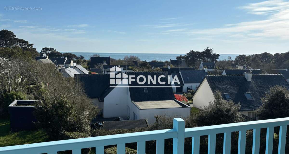 Appartement à COMBRIT
