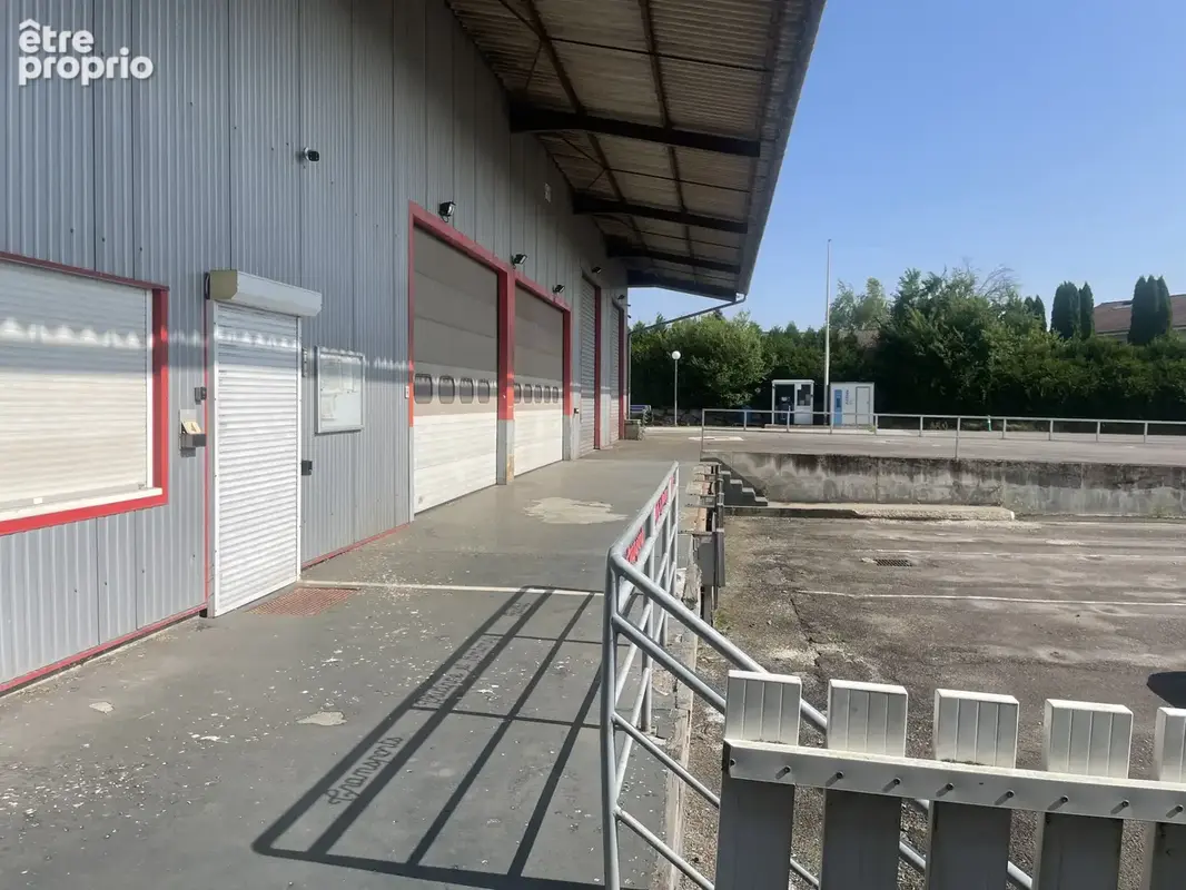 Vente propriété, pavillon +  bâtiment de 700 m2 env sur terrain de 2,12 ha LURE - photo 26