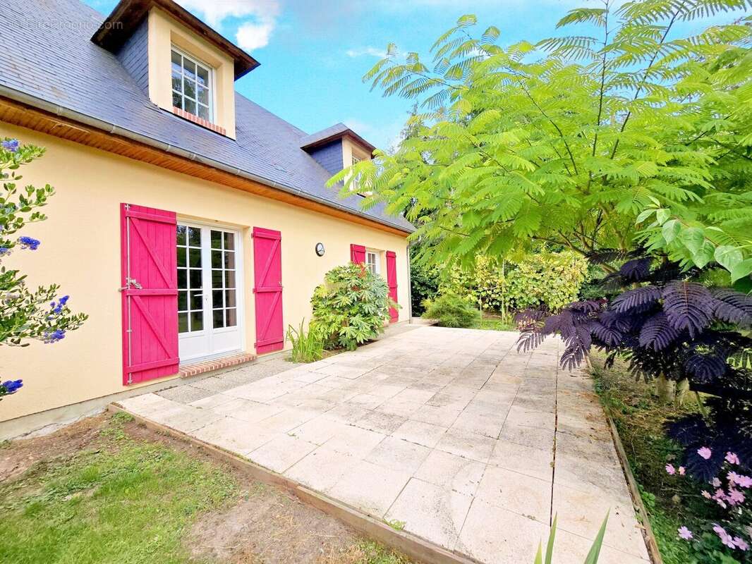 Maison à ARNIERES-SUR-ITON