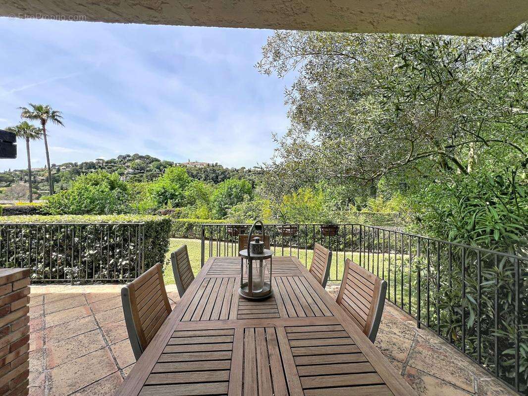 Maison à MOUGINS