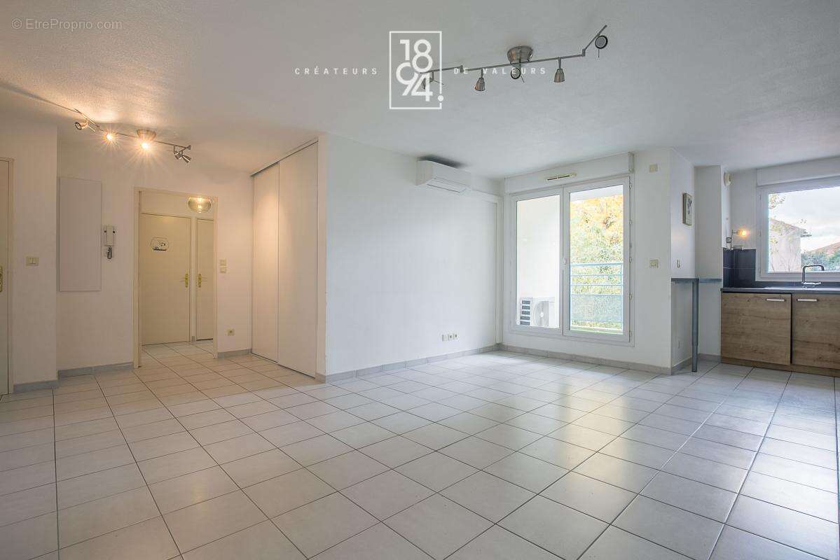 Appartement à MARSEILLE-16E