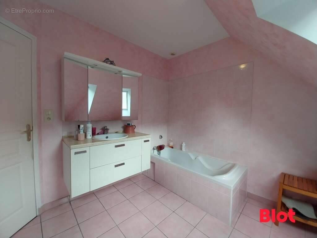 Maison à PLEUDIHEN-SUR-RANCE