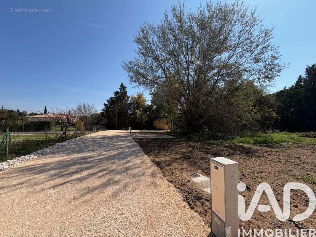 Photo 3 - Terrain à SAINT-QUENTIN-LA-POTERIE