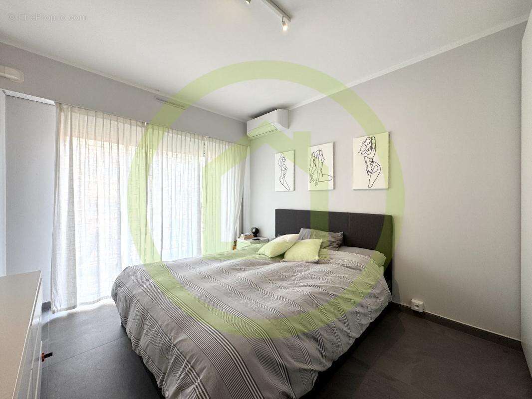 Appartement à ROQUEBRUNE-CAP-MARTIN