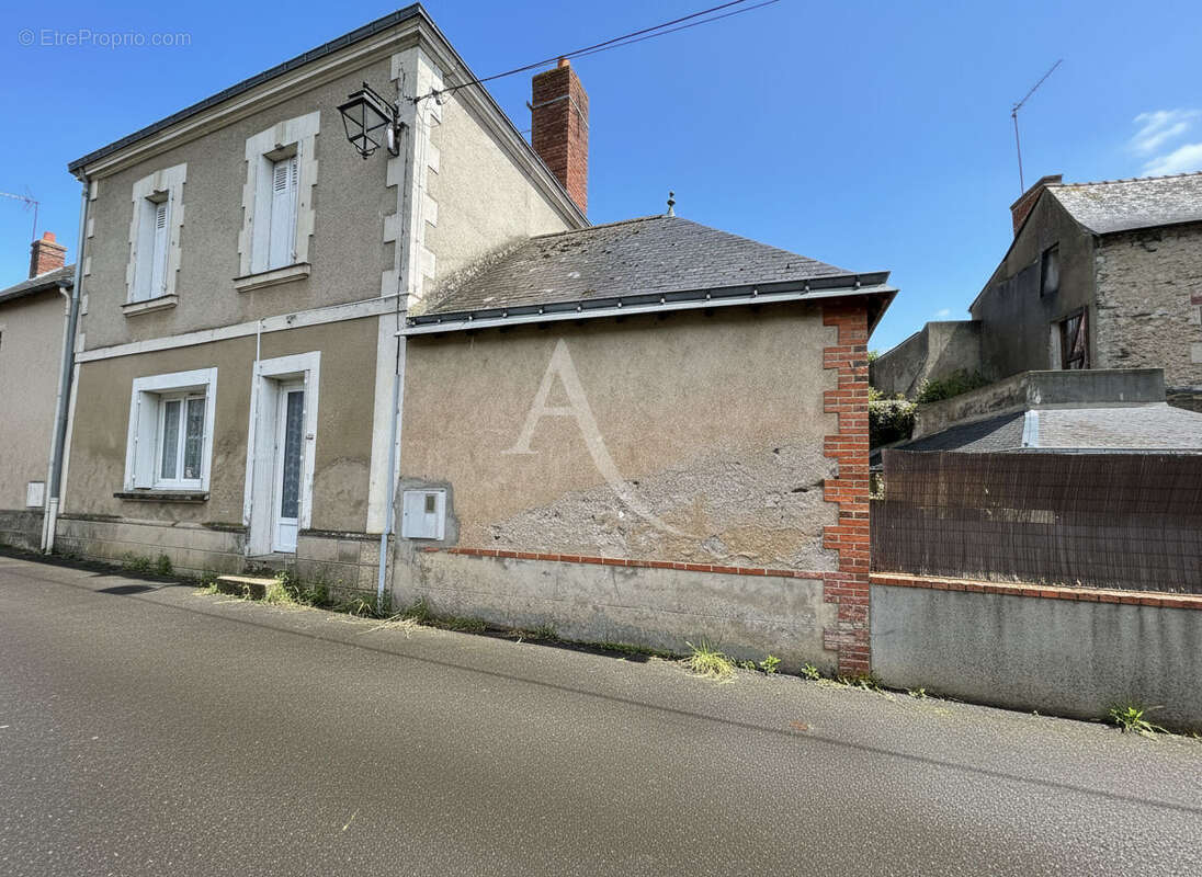 Maison Chaudefonds Sur Layon 5 pièce(s) 109 m2 - photo 2