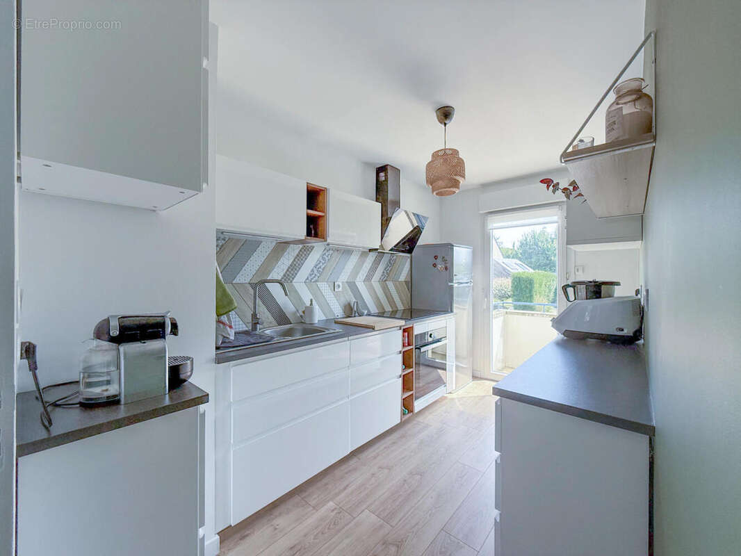 GUILLOT 4 - Appartement à MELESSE