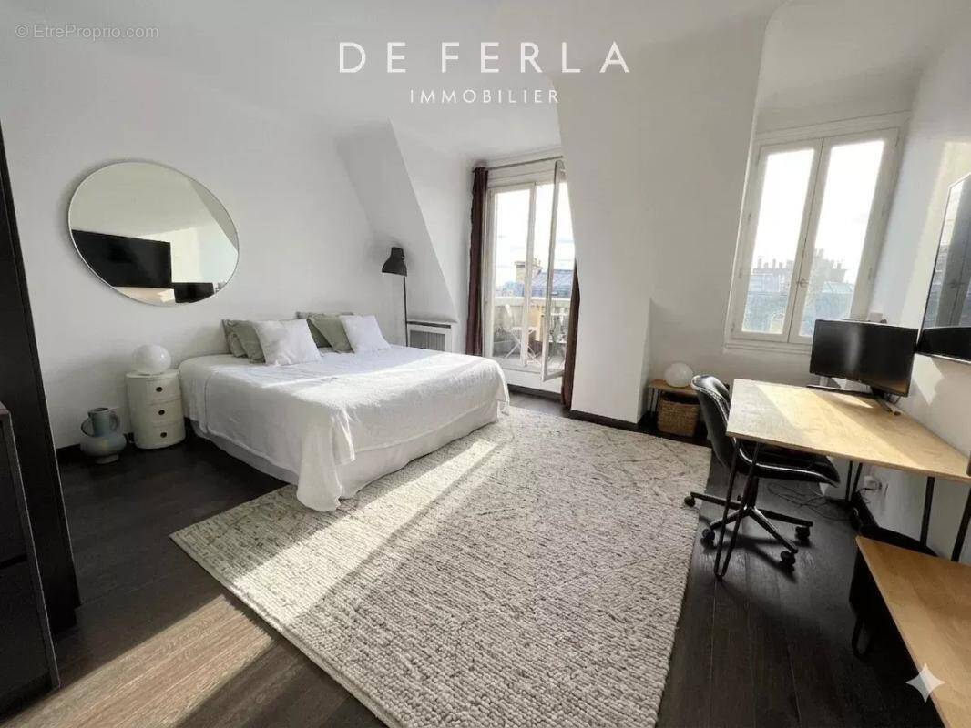 Appartement à PARIS-7E