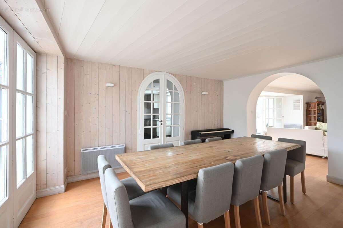 Maison à LE BOIS-PLAGE-EN-RE