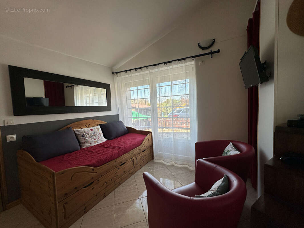 Maison à NOISY-SUR-ECOLE