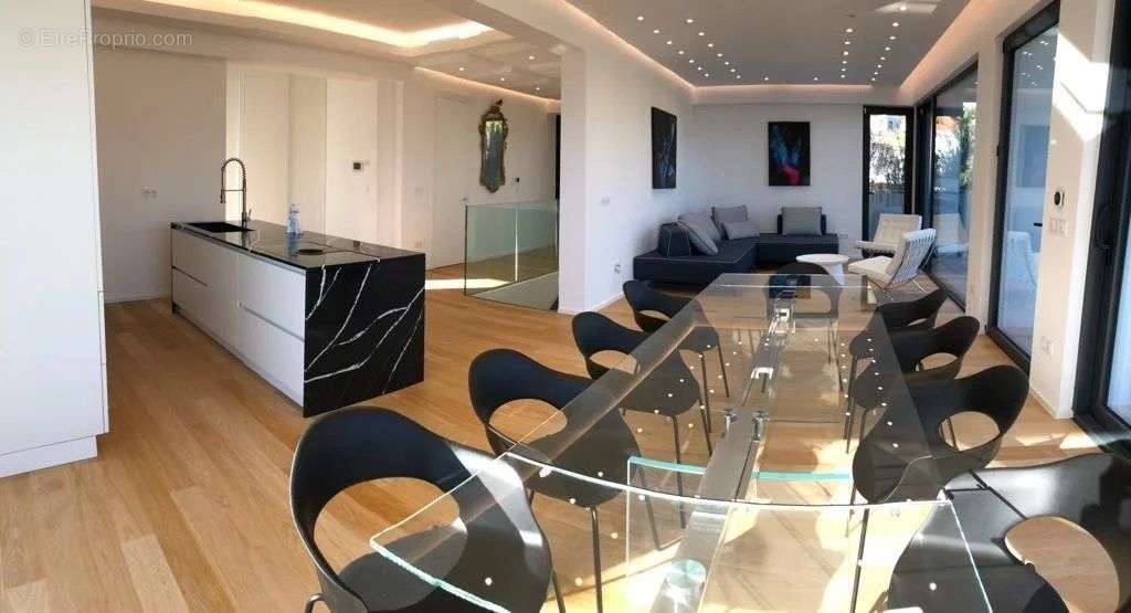 Maison à ROQUEBRUNE-CAP-MARTIN