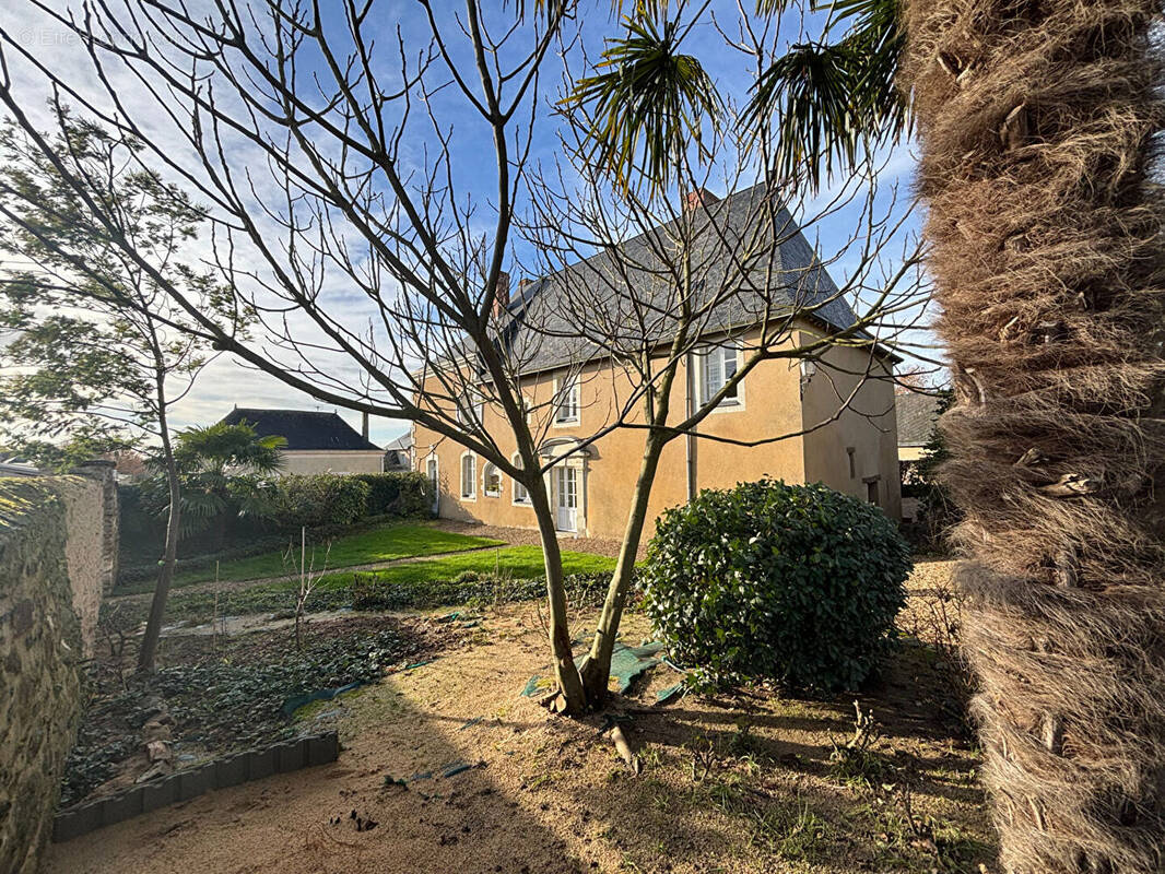 Maison à CHATEAU-GONTIER