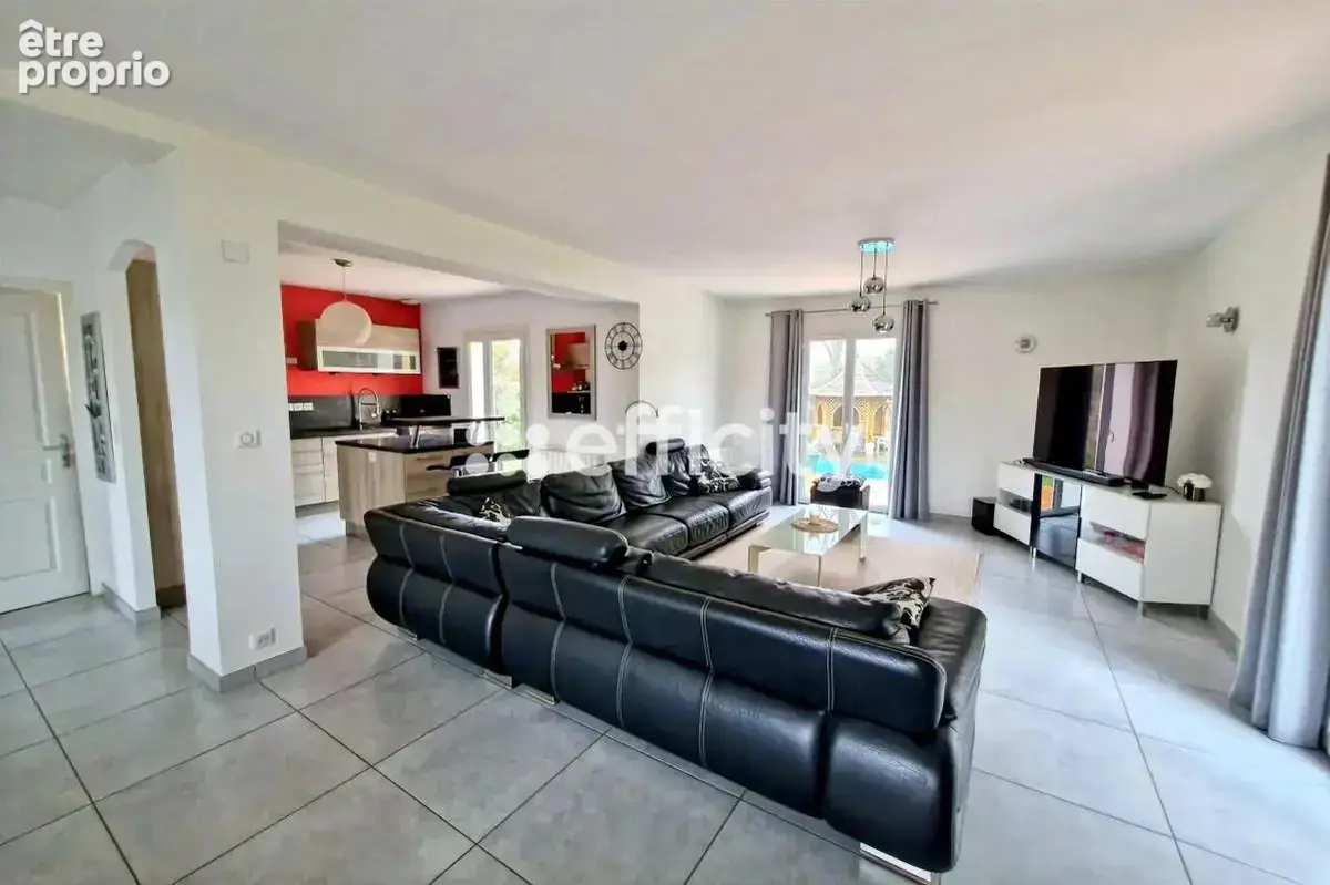 Maison 139 m² à Le Cellier  - photo 5