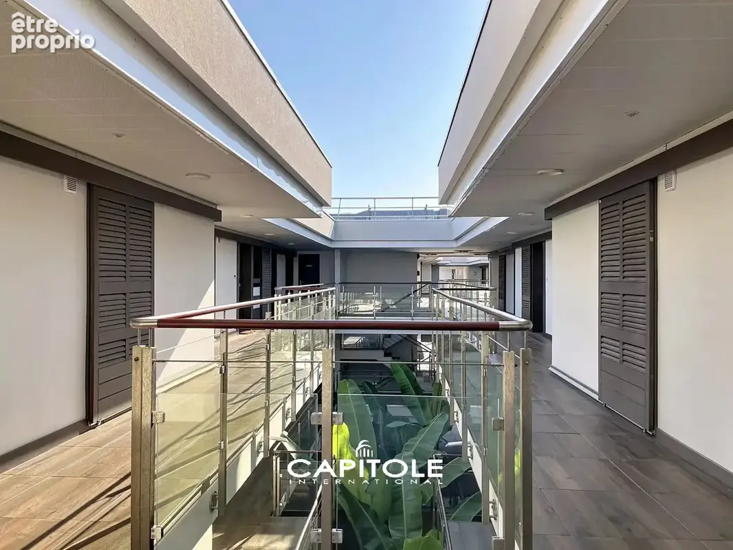 Antibes – Appartement d’exception 4 pièces de 159 m² en dernier étage – Vue mer et montagnes – Grande terrasse – Piscine – Doubl - photo 6
