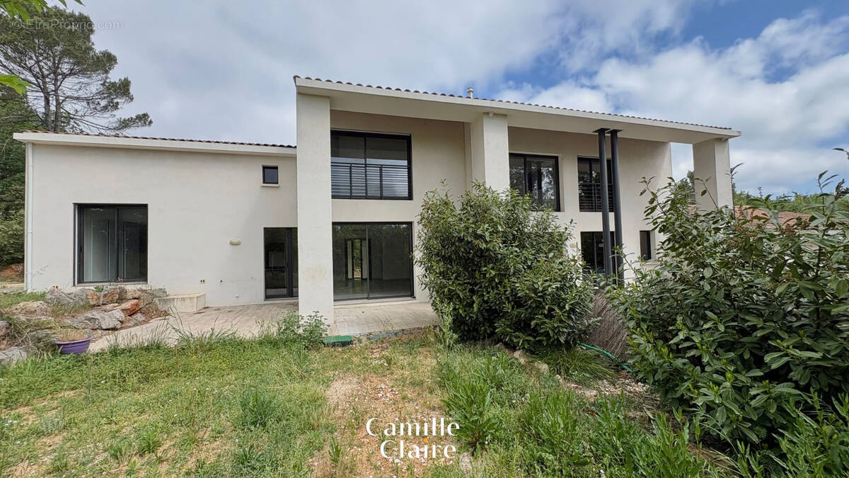 Maison à SAINT-MAXIMIN-LA-SAINTE-BAUME