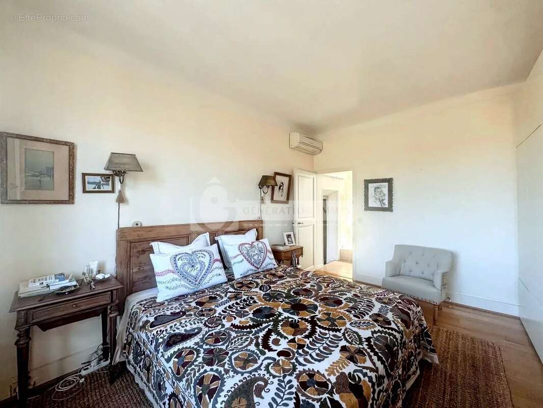 Maison ancienne rénovée T5 coeur de village de Fontvieille - photo 19
