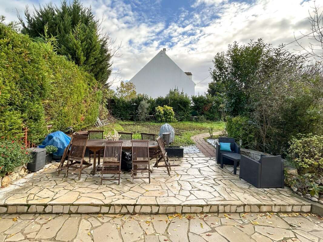 Maison à SAINT-OUEN-L&#039;AUMONE