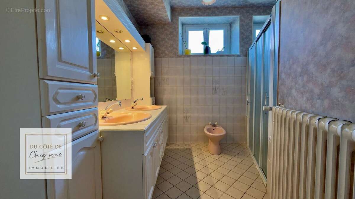 Maison à PRUNAY-BELLEVILLE