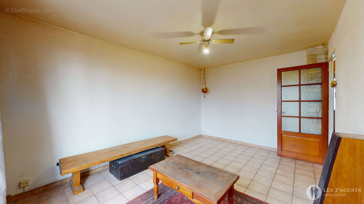 Appartement à SAINT-MARTIN-D'HERES