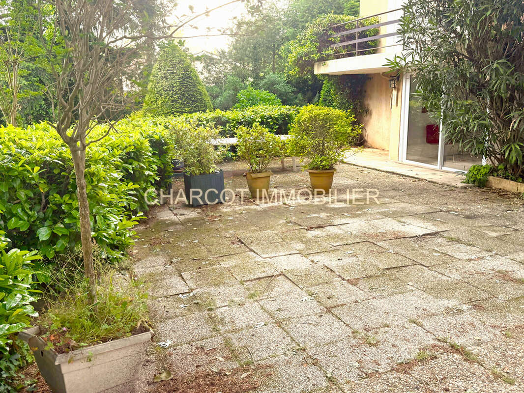 Maison à SAINTE-FOY-LES-LYON