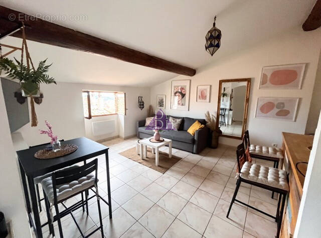 Appartement à HYERES