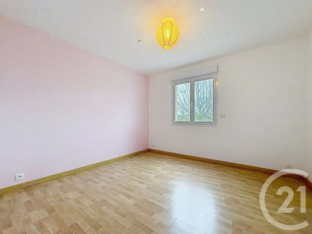 Maison à VILLECHETIF