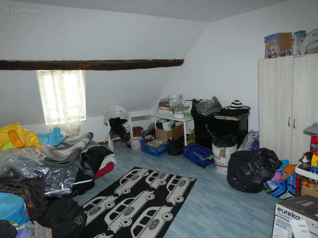 Liesse-Notre-Dame   Maison de ville en pierre avec dépendance - photo 11