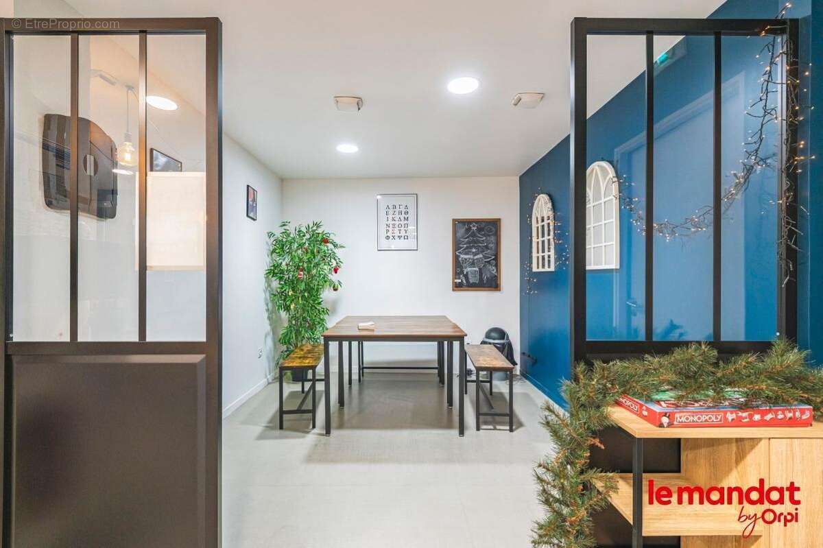 À Vendre 2 Chambres Étudiante et Parking en Centre-Ville de Reims - photo 12