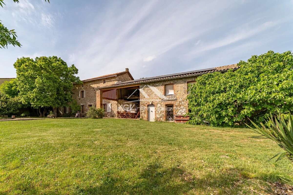 Maison à ALLEGRE-LES-FUMADES