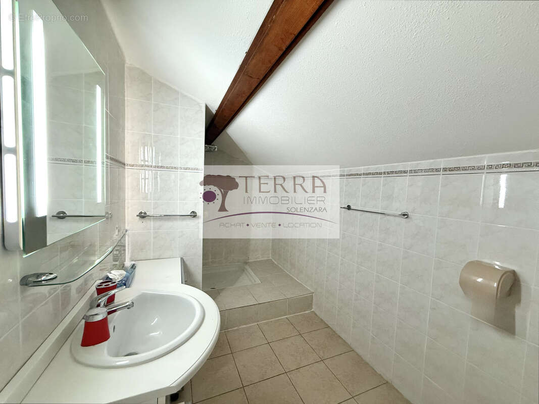Appartement T4 en duplex de 94 m2 - SOLENZARA - photo 7