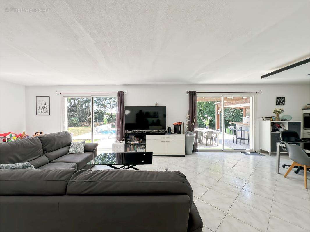 Maison 145 m² à Riviere-Saas-Et-Gourby  - photo 10