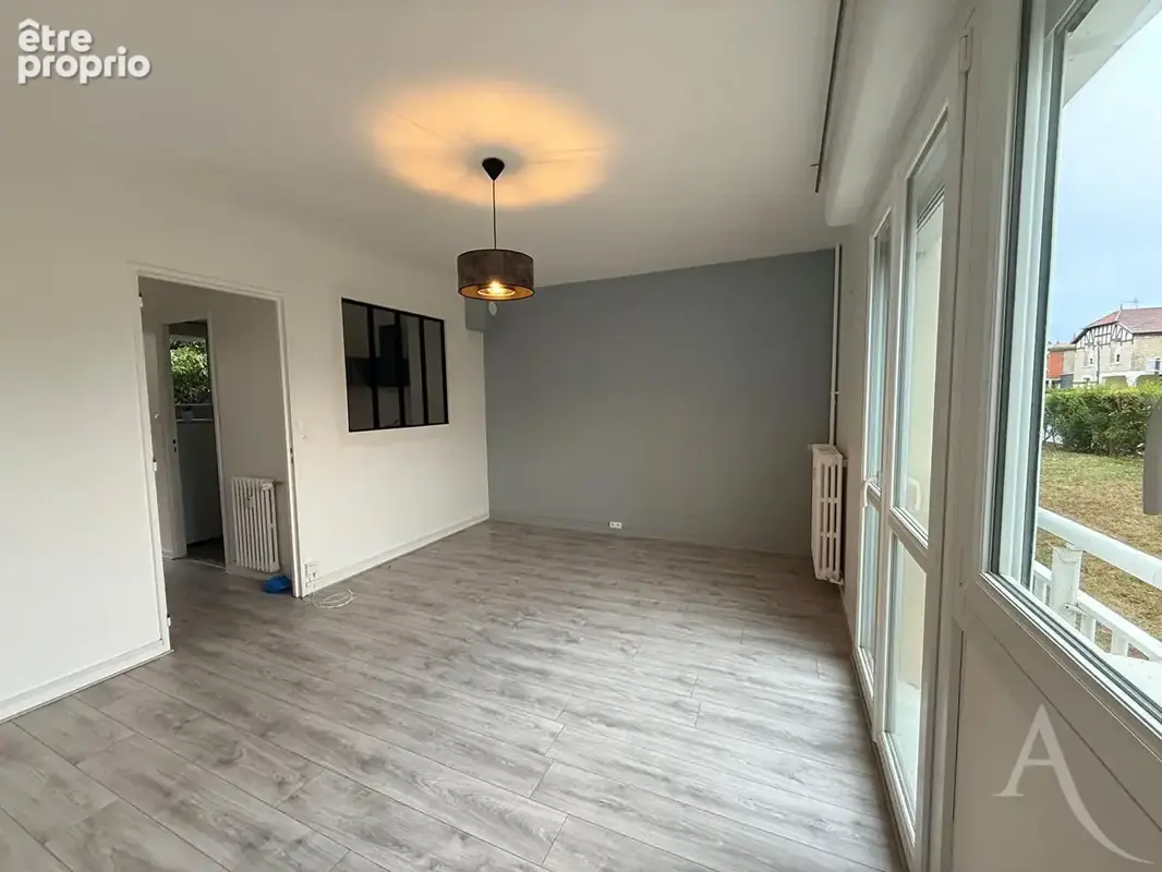 Studio de 29,27 m² - Commerces et bus au pied de la résidence - photo 4