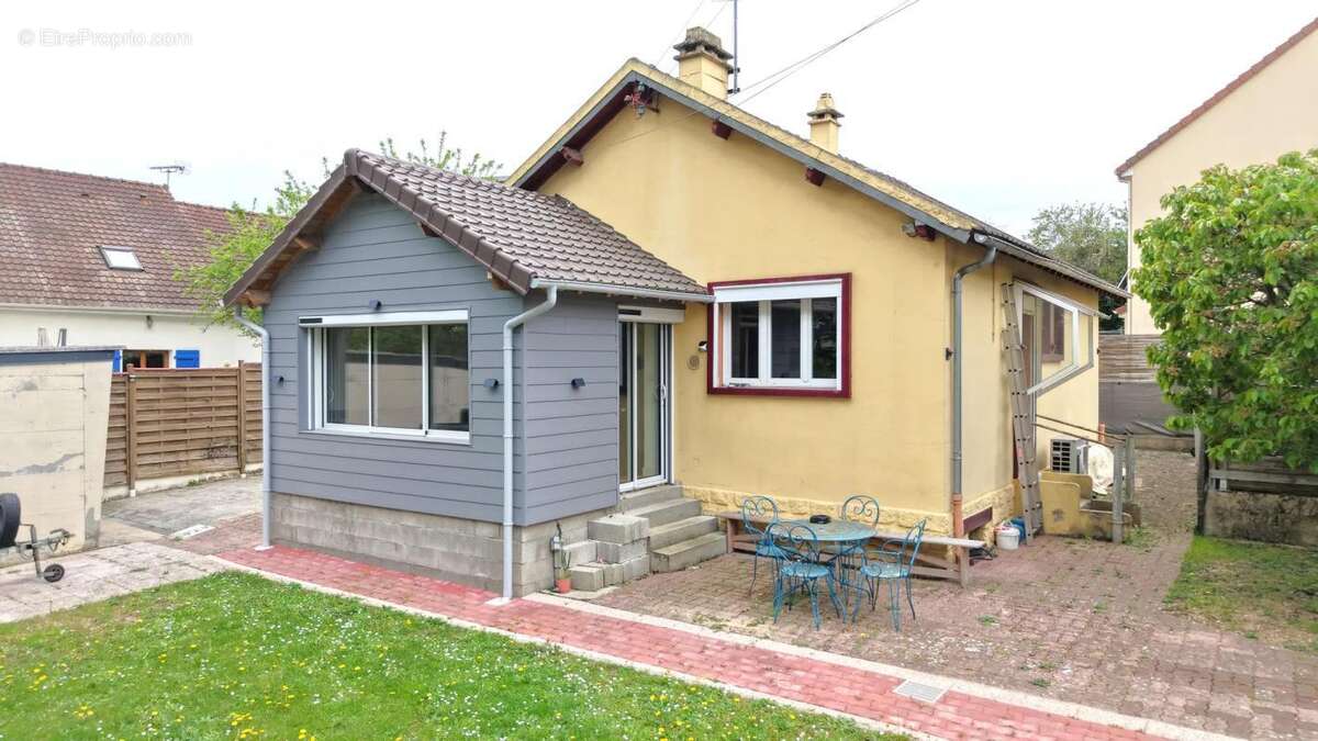 Maison à MANTES-LA-VILLE