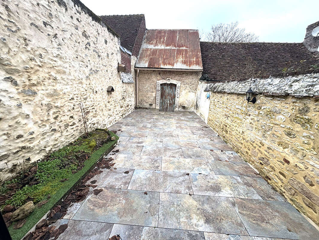 Maison à NOAILLES