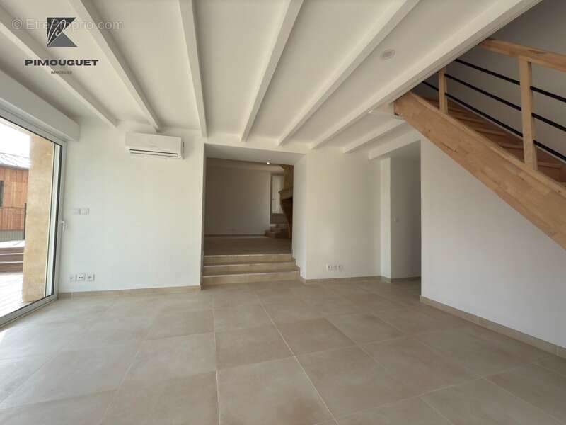 Maison à SAINT-EMILION