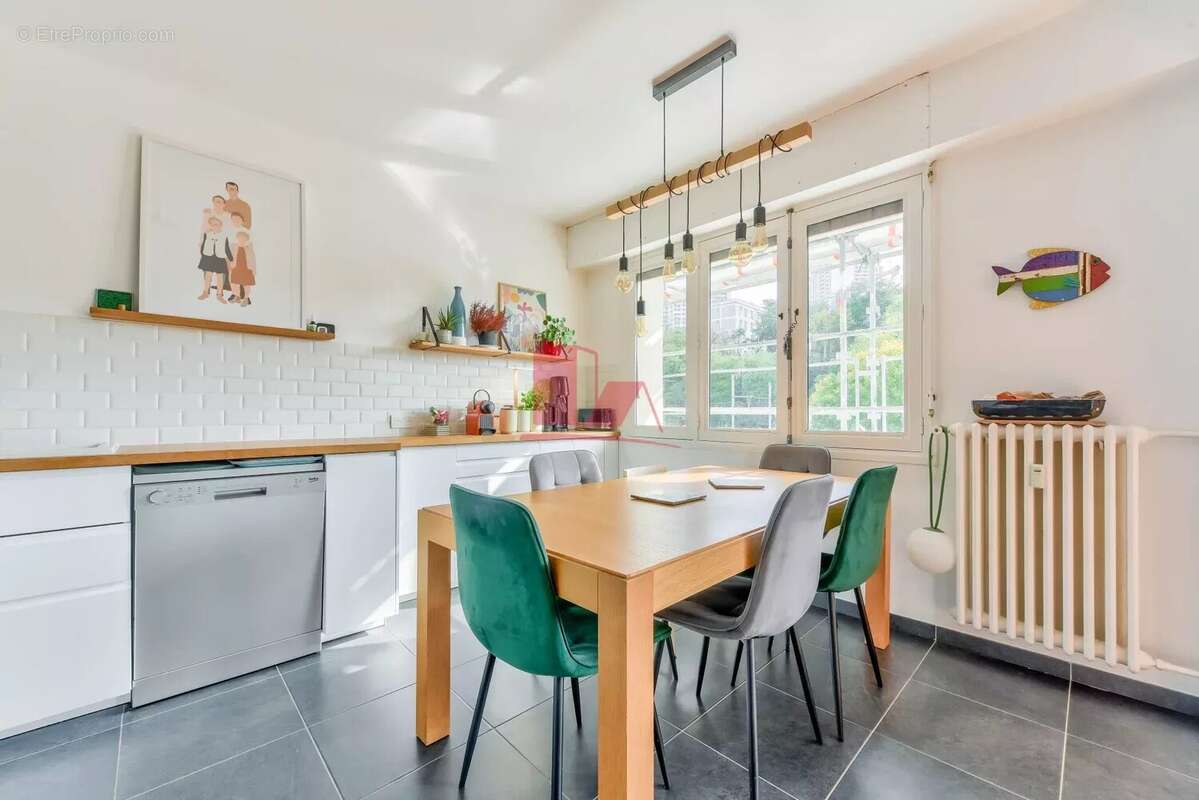 Appartement à ISSY-LES-MOULINEAUX